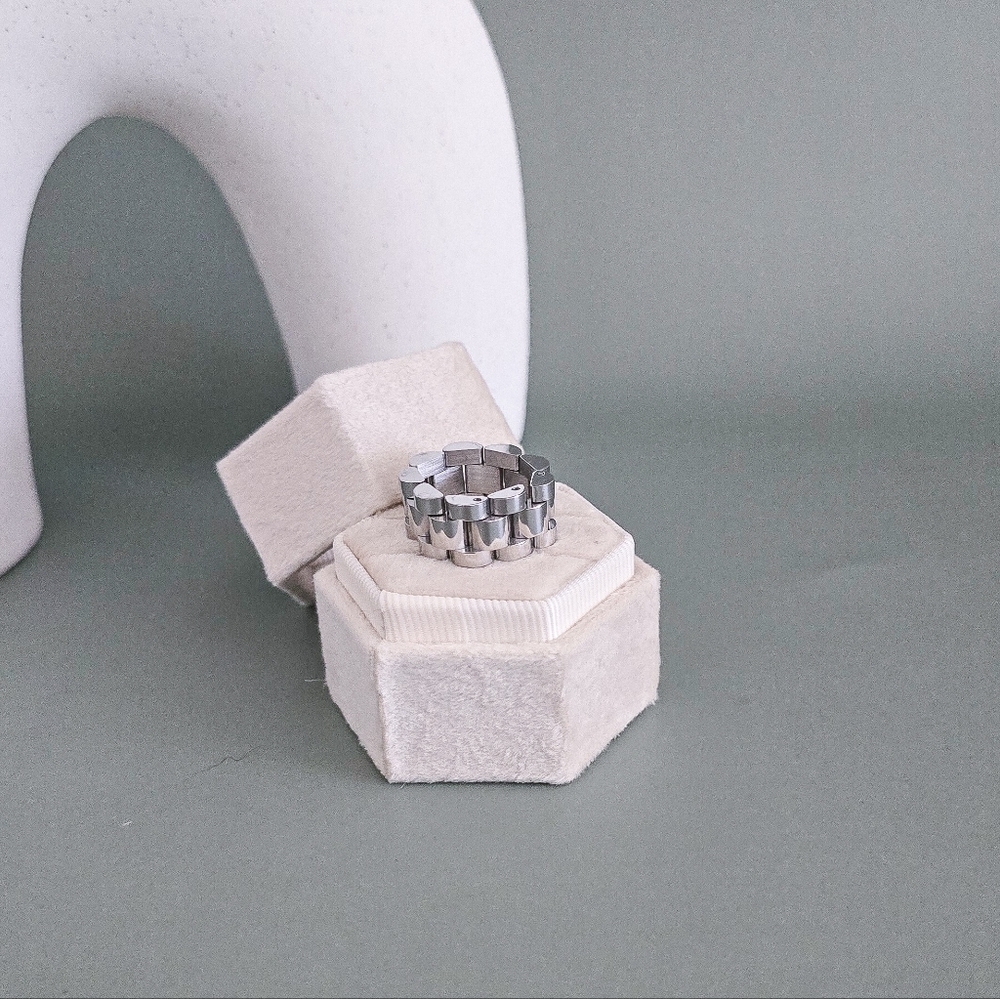 Stainless steel silver tone chain ring new